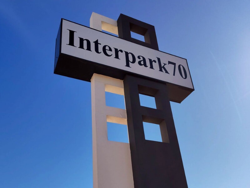 Pylon & Monument Signs